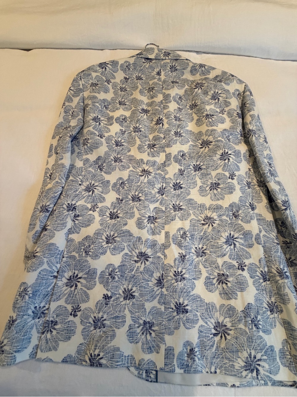 TALLIA Floral Blazer Jacket in Blue and White - Picture 6 of 6